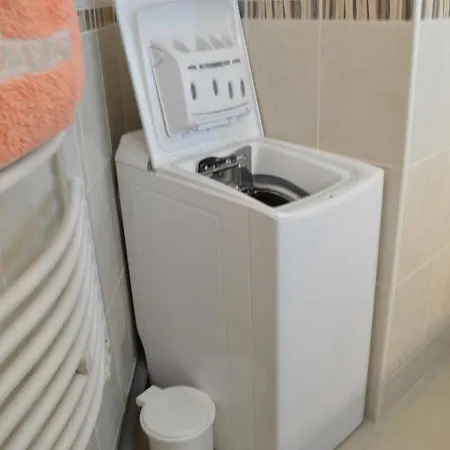 Climatisé 3 Pièces, 6 Couchages, Proche Et Centre, Garage Inclus - Fr-1-250-61 Appartement Le Grau-du-Roi
