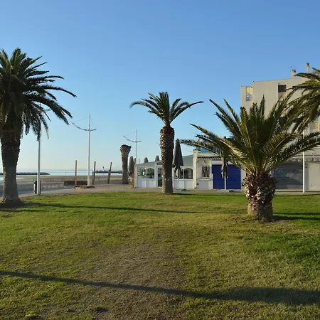 Climatise 3 Pieces, 6 Couchages, Proche Et Centre, Garage Inclus - Fr-1-250-61 Apartment Le Grau-du-Roi